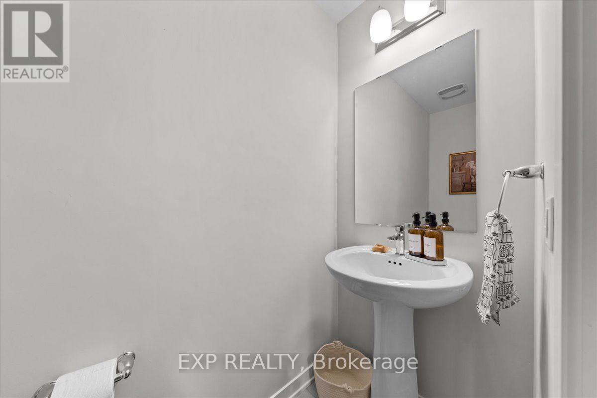 615 QUILTER ROW - Image 17