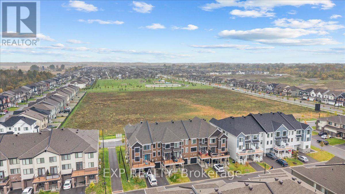 615 QUILTER ROW - Image 32