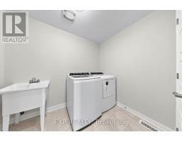 Living room - 615 Quilter Row, Ottawa, ON K0A2Z0 Photo 6