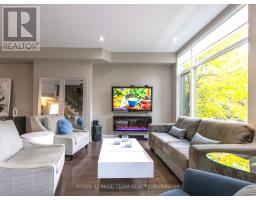 Living room - 110 Greenfield Avenue, Ottawa, ON K1S5H7 Photo 8