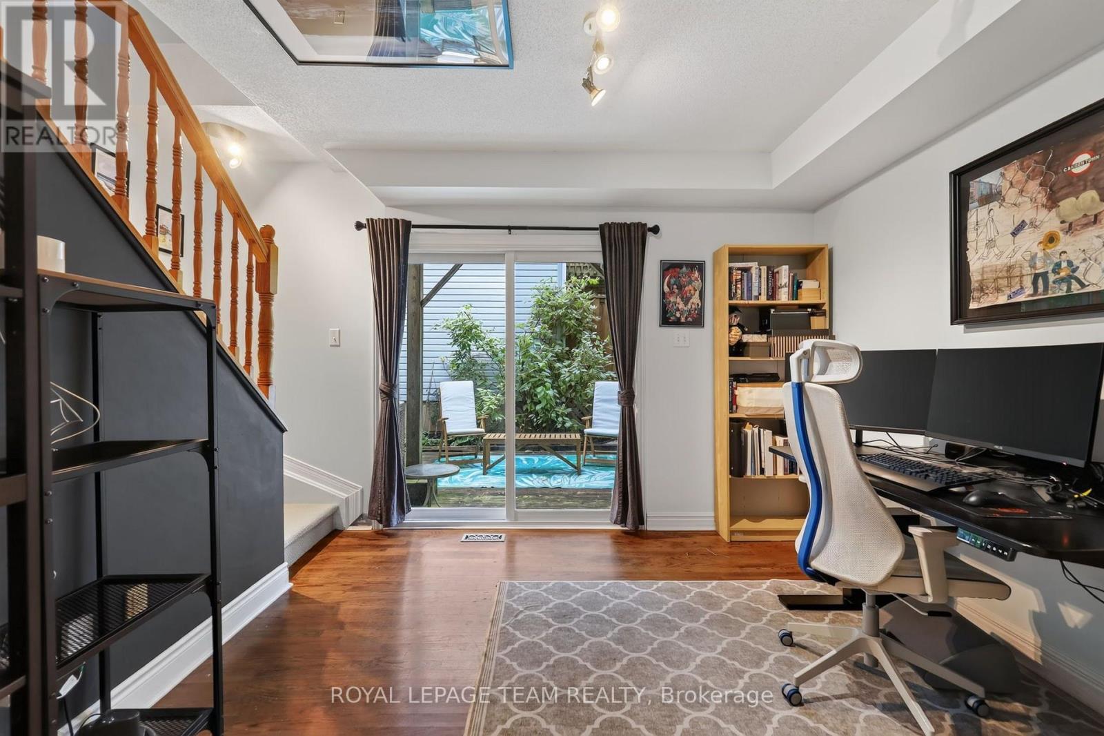 #11 13 ROBINSON AVENUE - 19