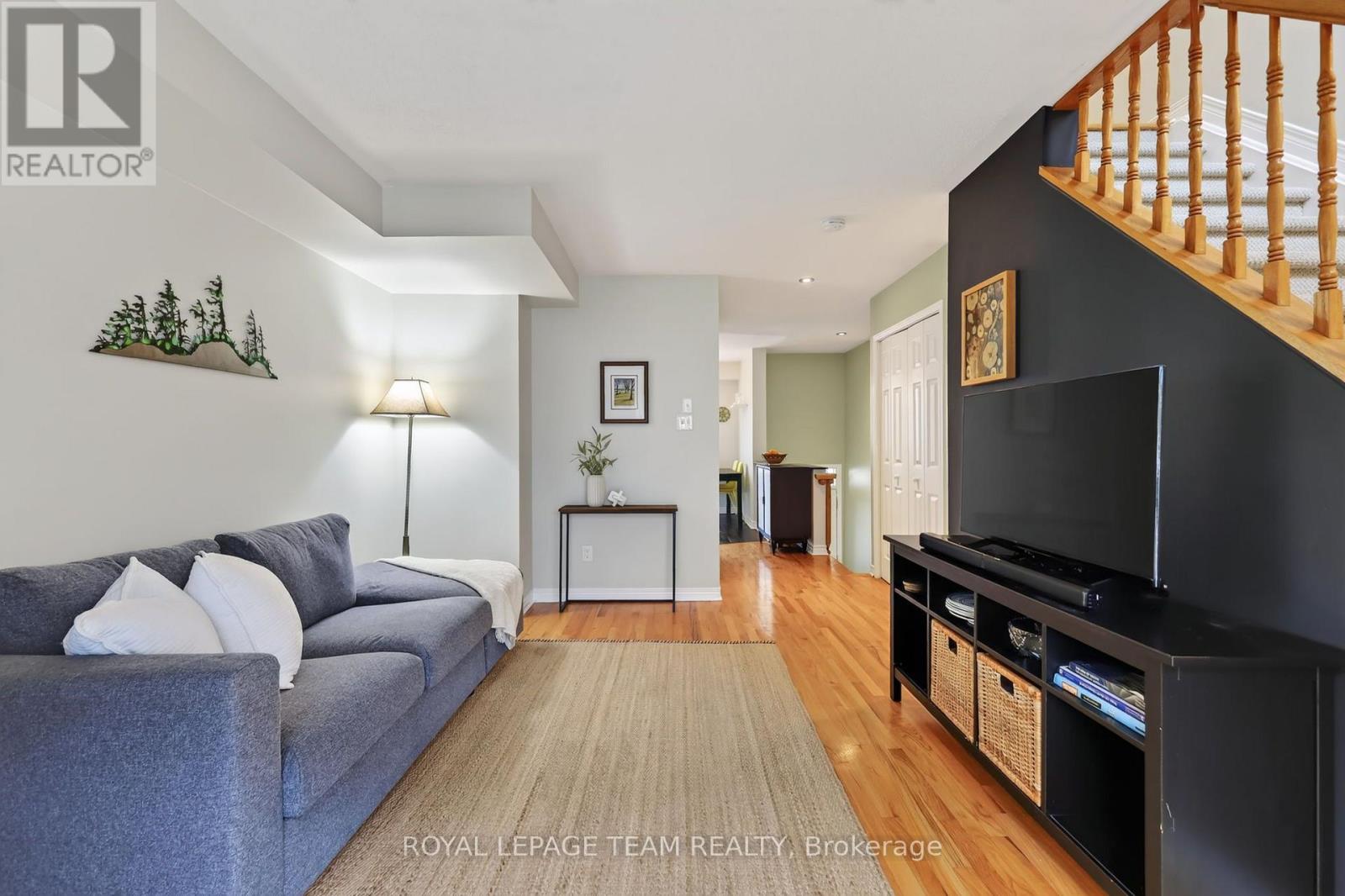 #11 13 ROBINSON AVENUE - 9
