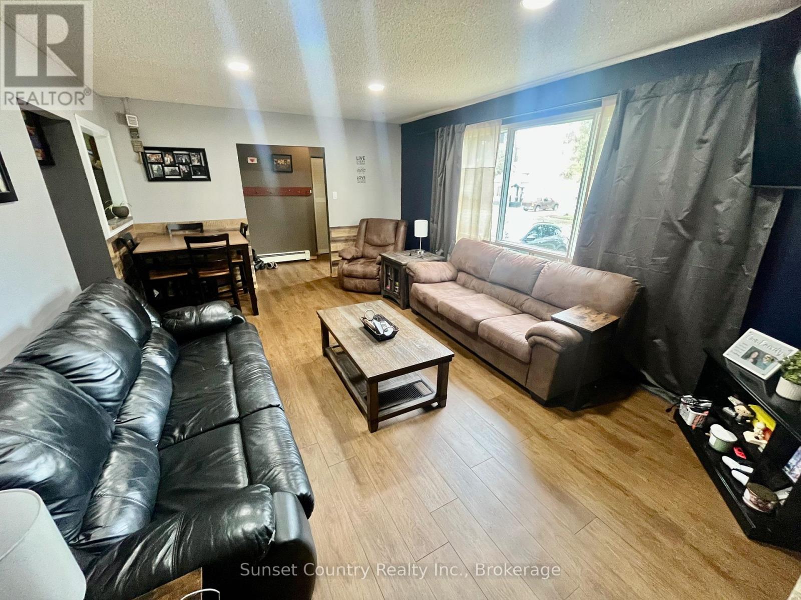 182 WILDE STREET - 4