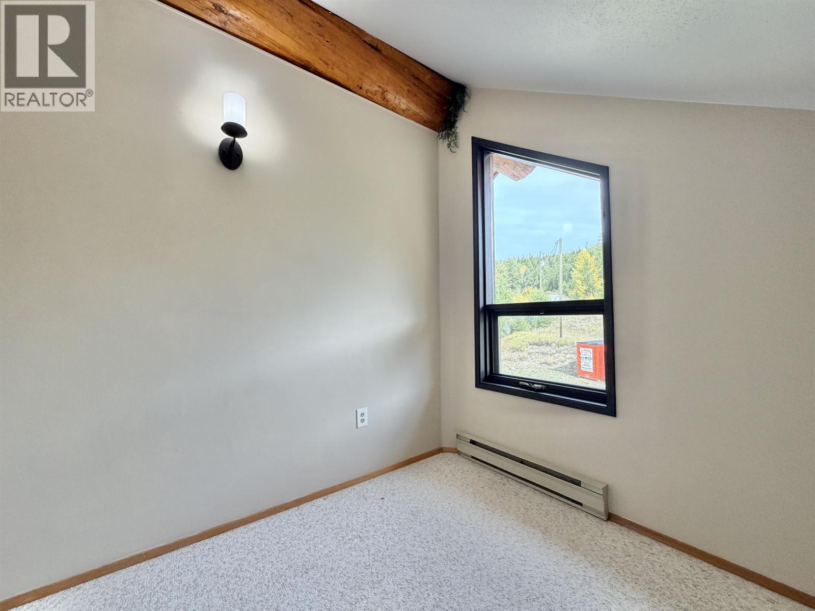 2175 WHITE ROAD - 20