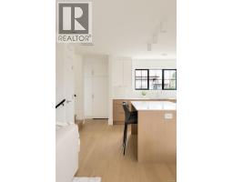 3 2268 Bowker Ave, Oak Bay, BC V8R2E4 Photo 15