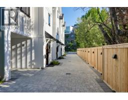 3 2268 Bowker Ave, Oak Bay, BC V8R2E4 Photo 60