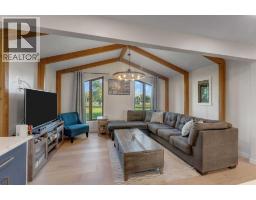 6036 Memorial Drive NE - photo 5
