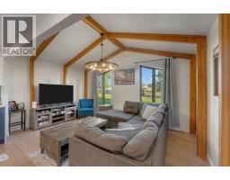 6036 Memorial Drive NE - photo 6
