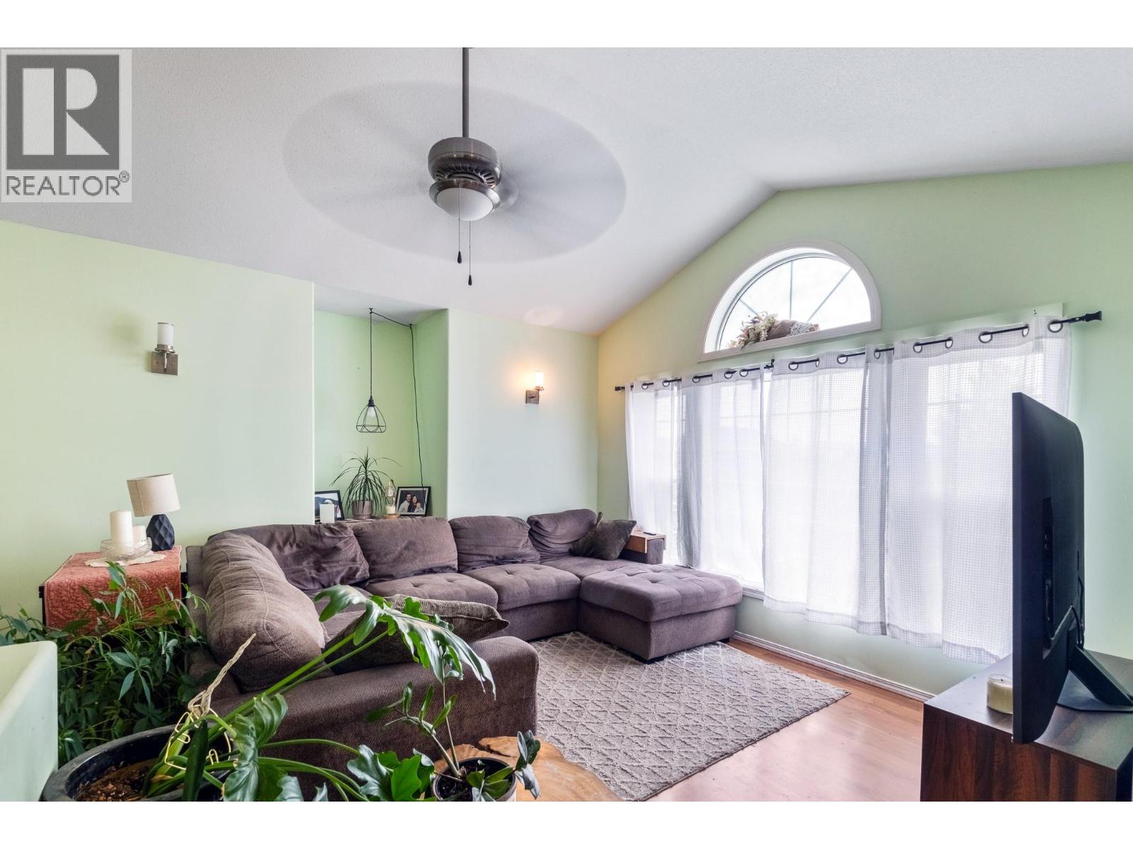  2466 Alexandria Way, West Kelowna