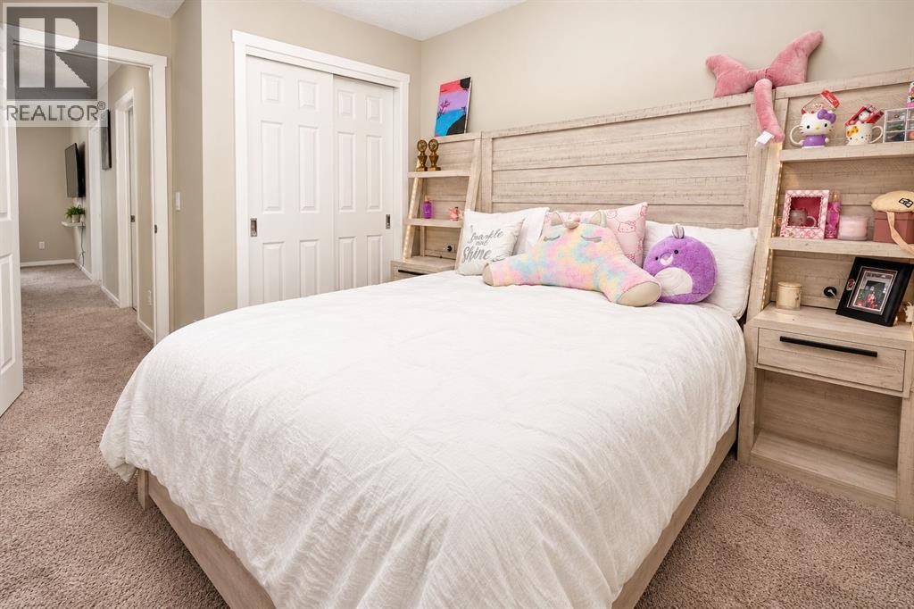 128 Cityside Crescent NE - 23