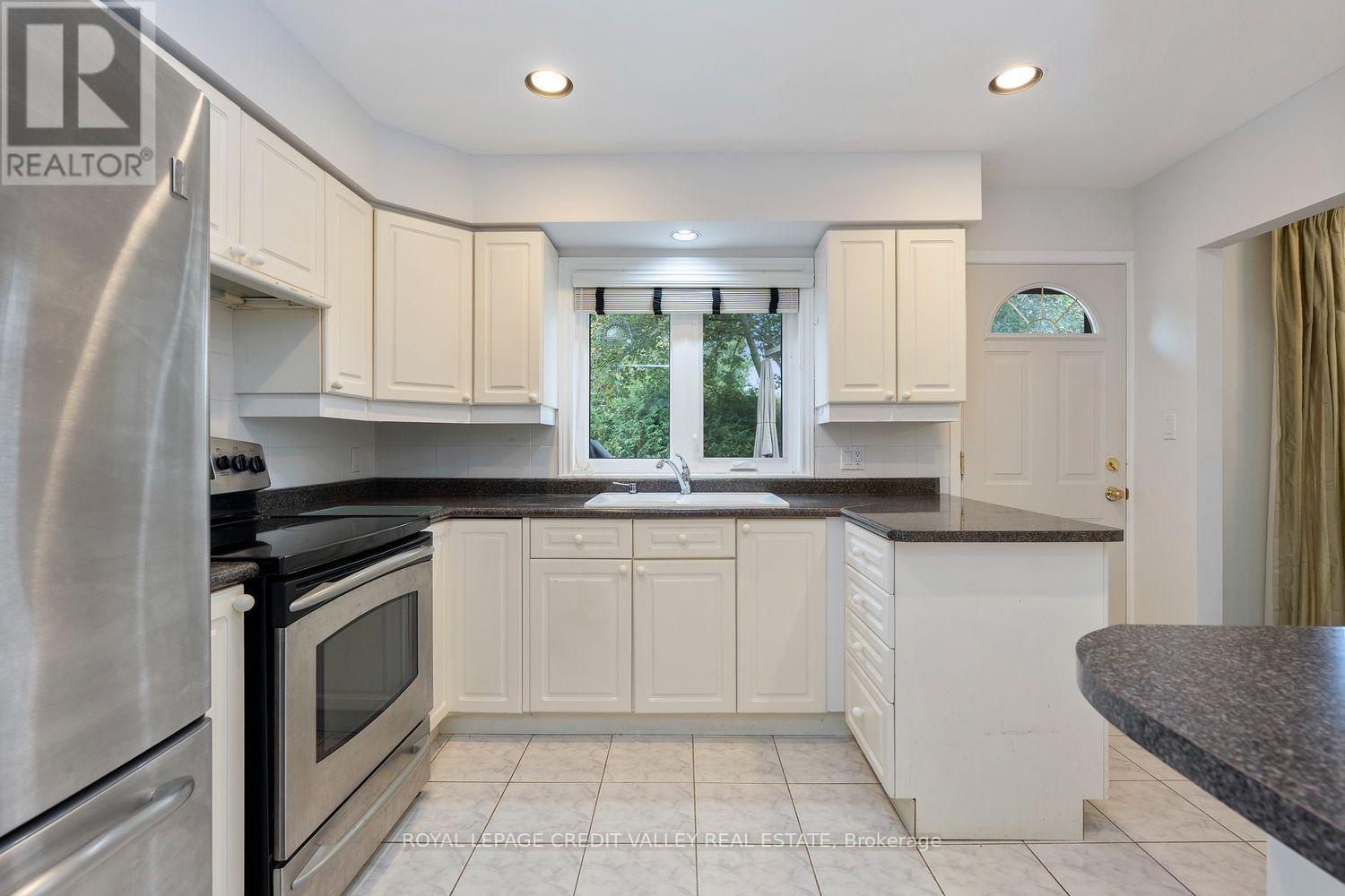 62 SUMMERSIDE CRESCENT - Image 10