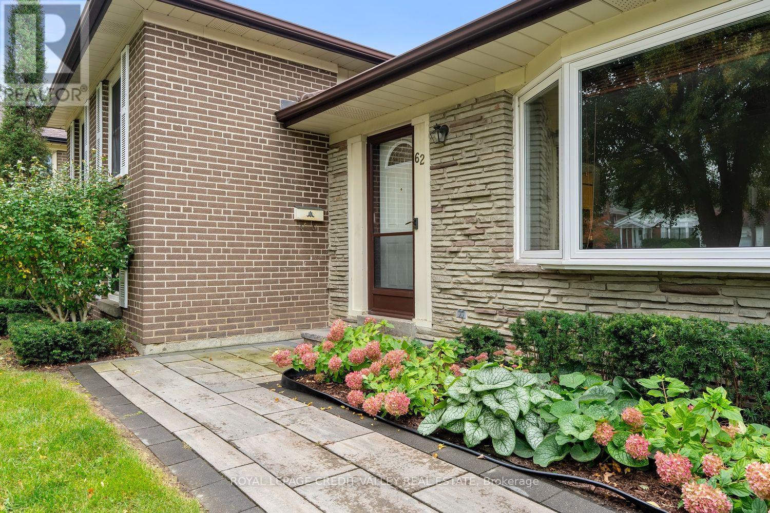 62 SUMMERSIDE CRESCENT - 2