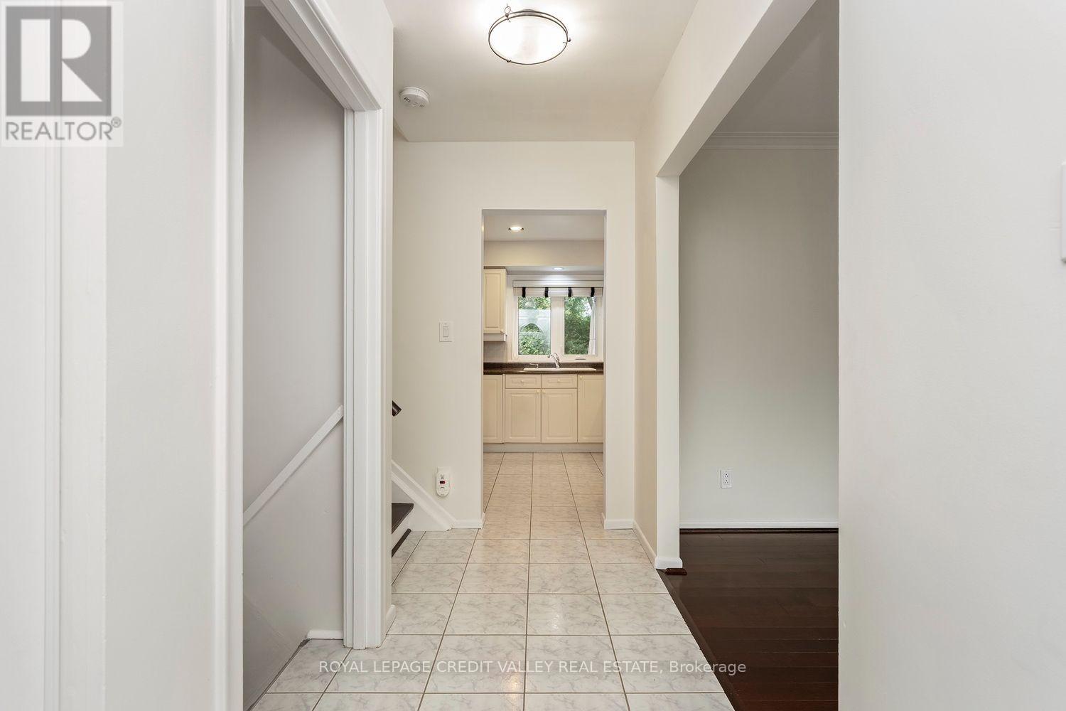 62 SUMMERSIDE CRESCENT - Image 4