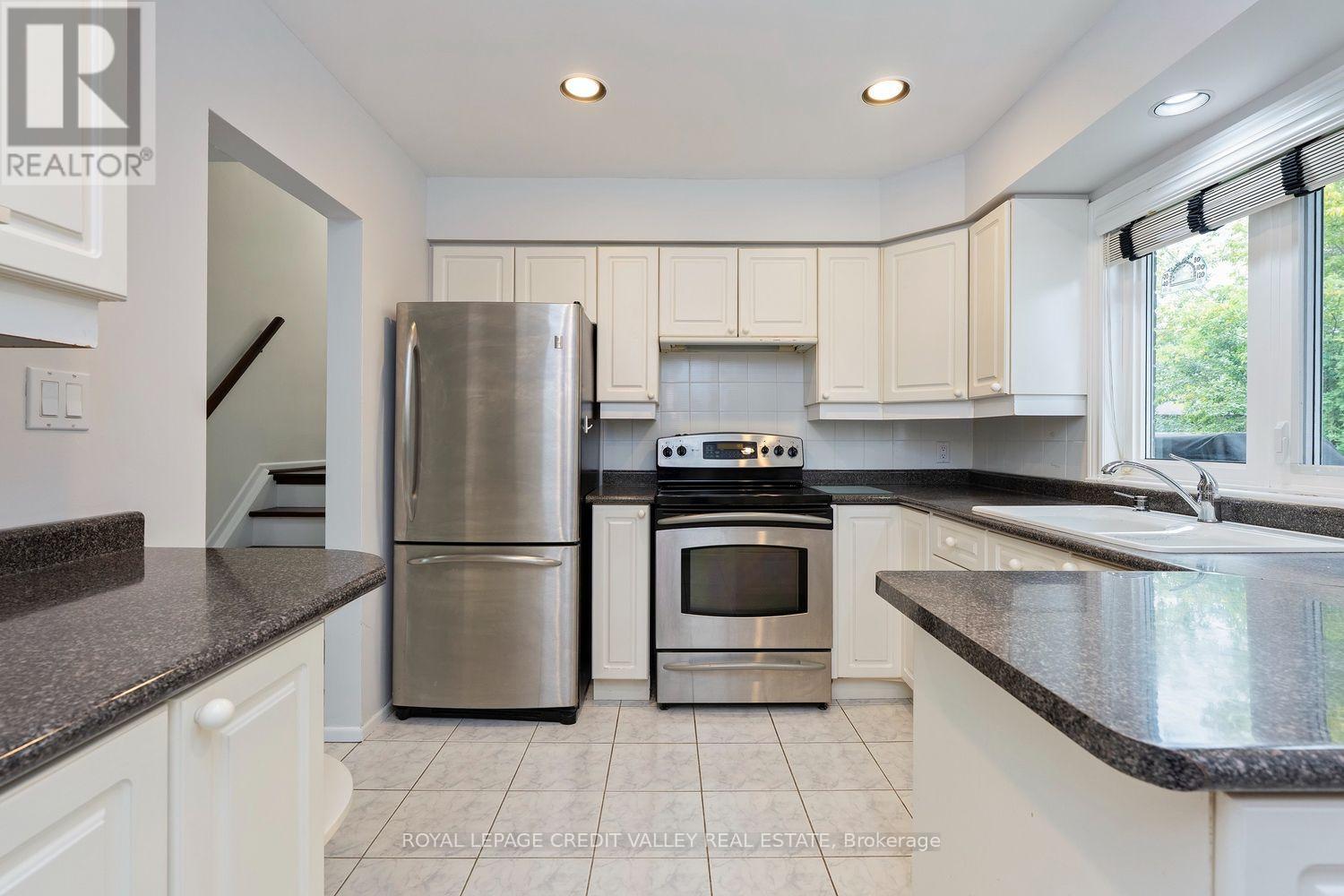 62 SUMMERSIDE CRESCENT - Image 9