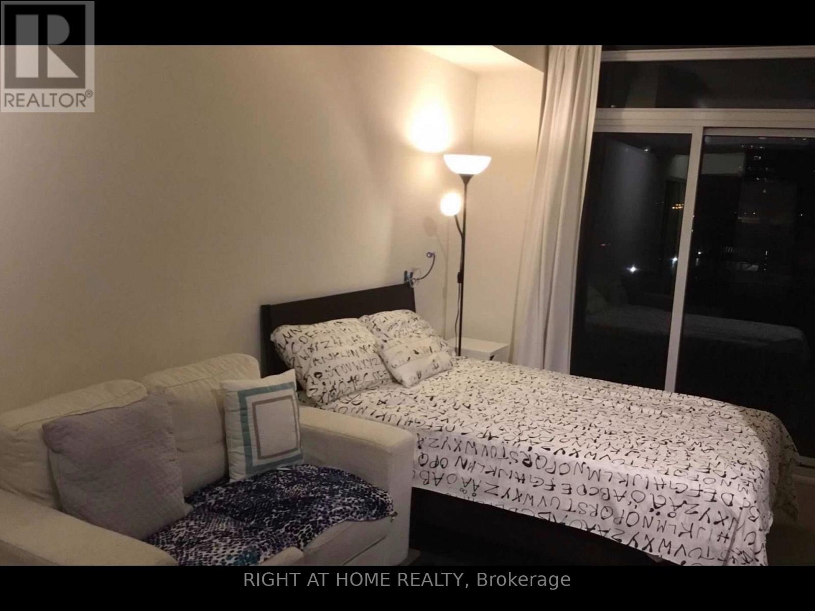 #409 88 SHEPPARD AVENUE E - Image 3