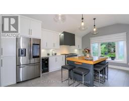 8 Sunset Street, East Gwillimbury, ON L9N1H4 Photo 28