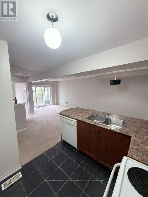 35 Linnell Street, Ajax, ON photo 5