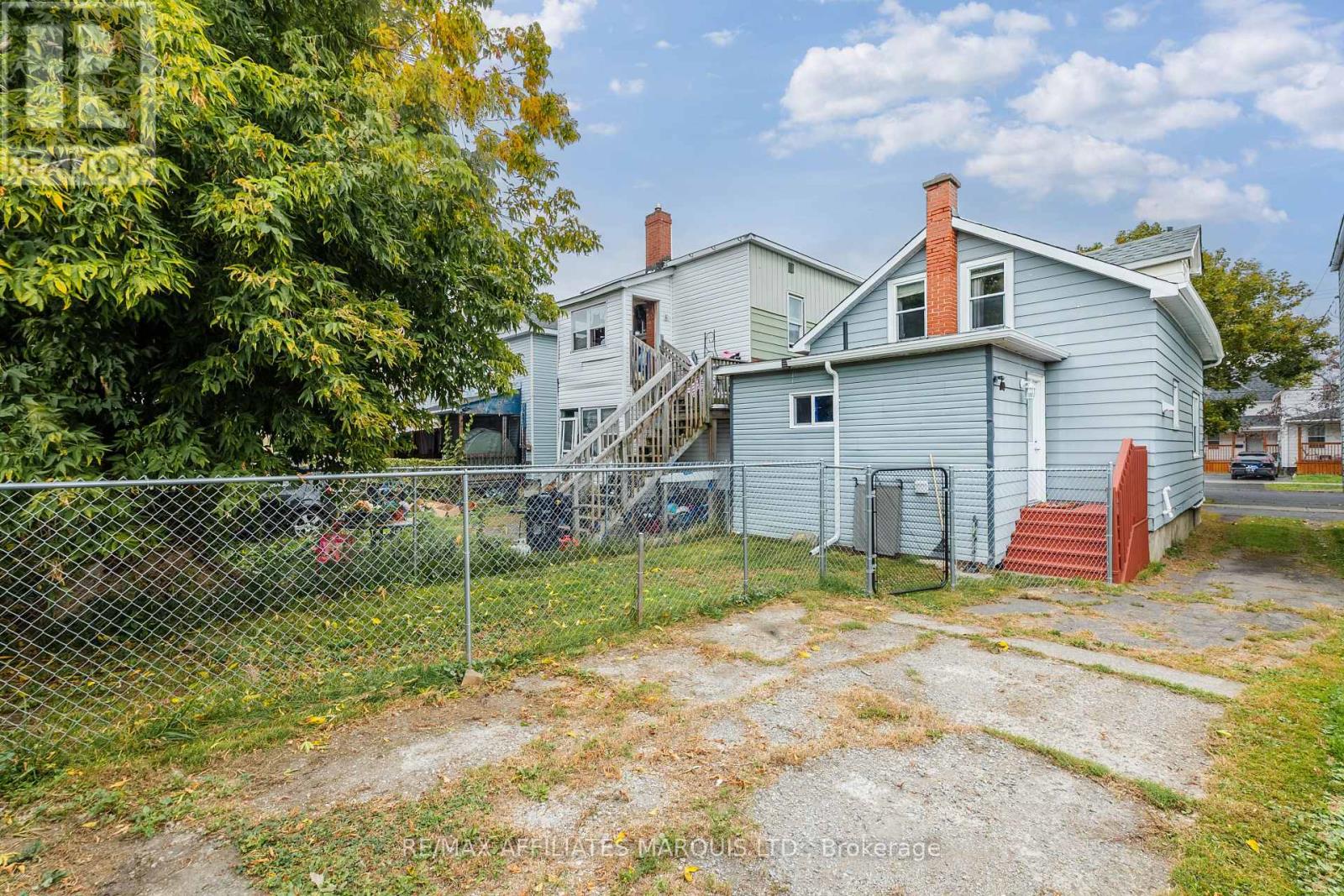 222 BELMONT STREET - 28