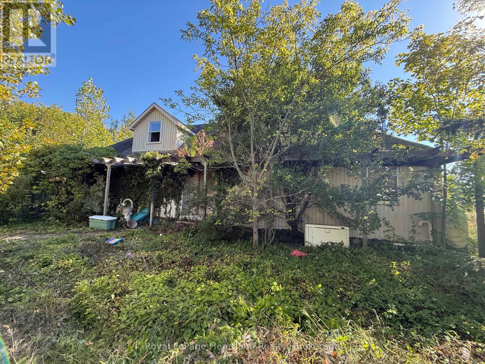 68 VICTORIA STREET - 11