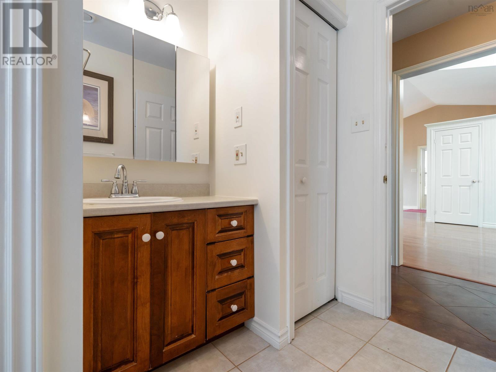39 Arrow Head Crescent - 11