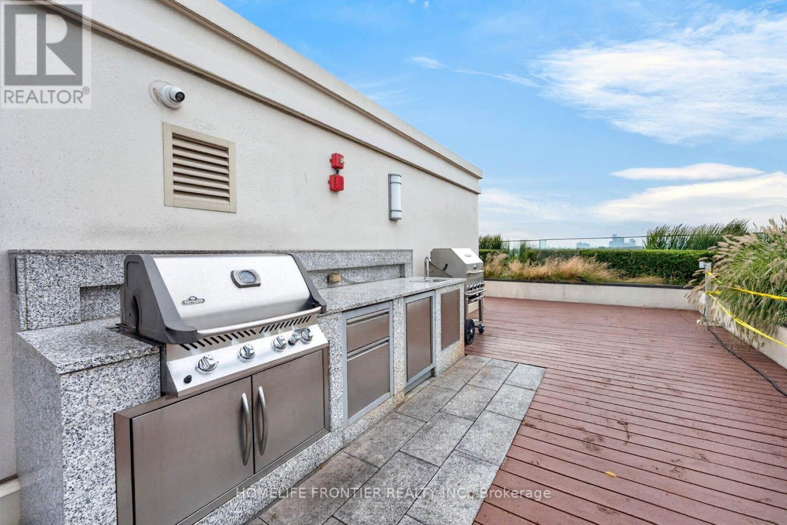 706- 2 Old Mill Drive, Toronto, ON photo 39