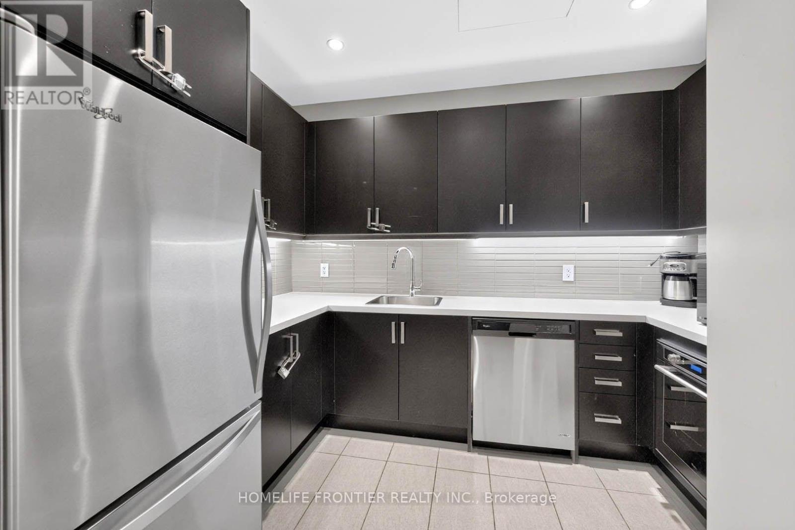 706- 2 Old Mill Drive, Toronto, ON photo 32