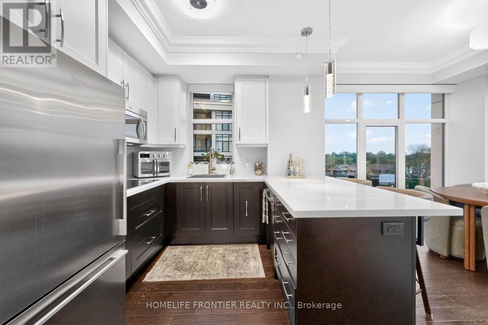 706- 2 Old Mill Drive, Toronto, ON photo 9