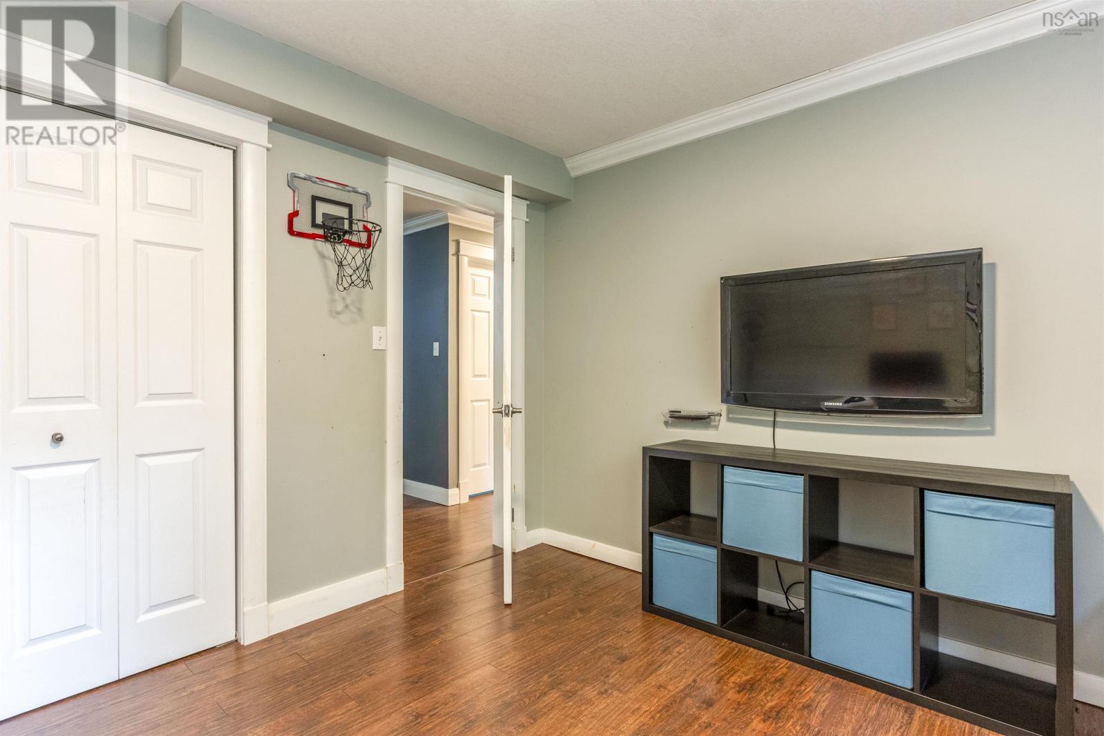 25 Maggie Drive - 36
