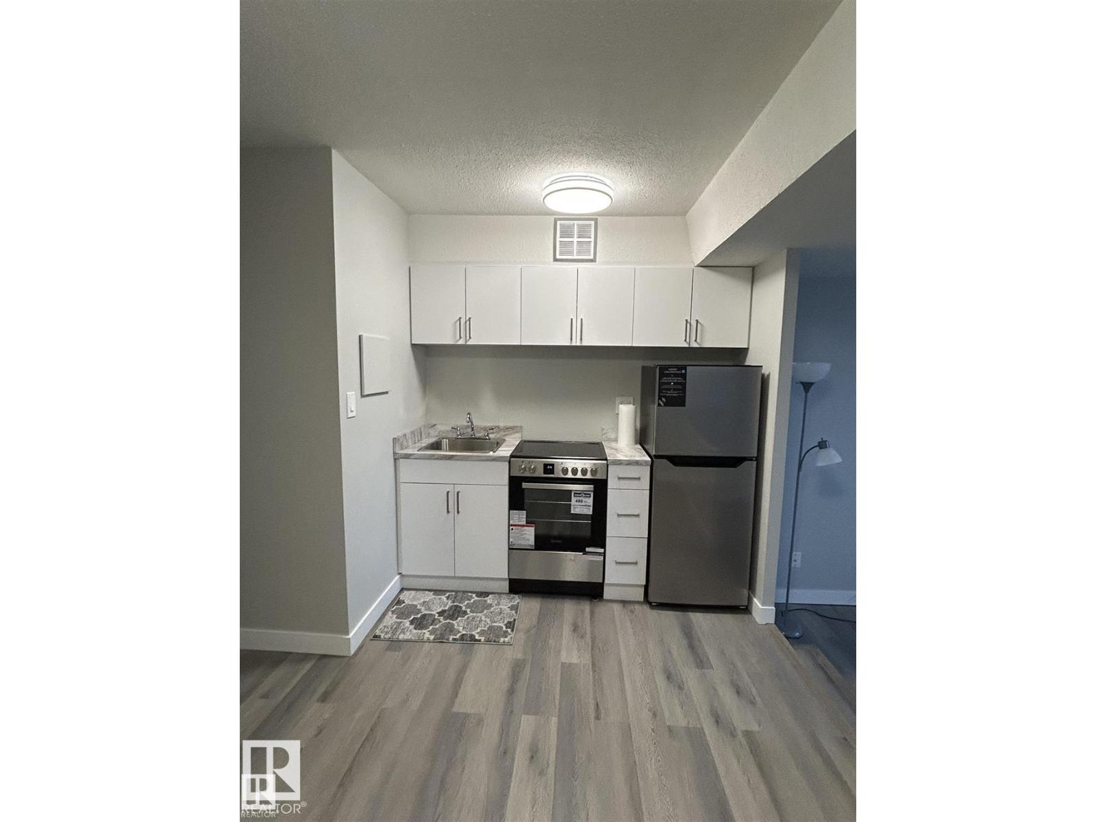 #714 10160 114 ST NW - 1