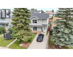136 Martindale Drive NE - photo 1