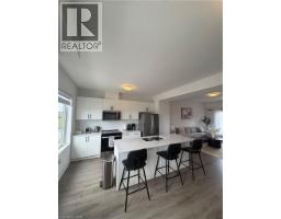 2pc Bathroom - 10 Balladry Boulevard, Stratford, ON N5A0L5 Photo 6