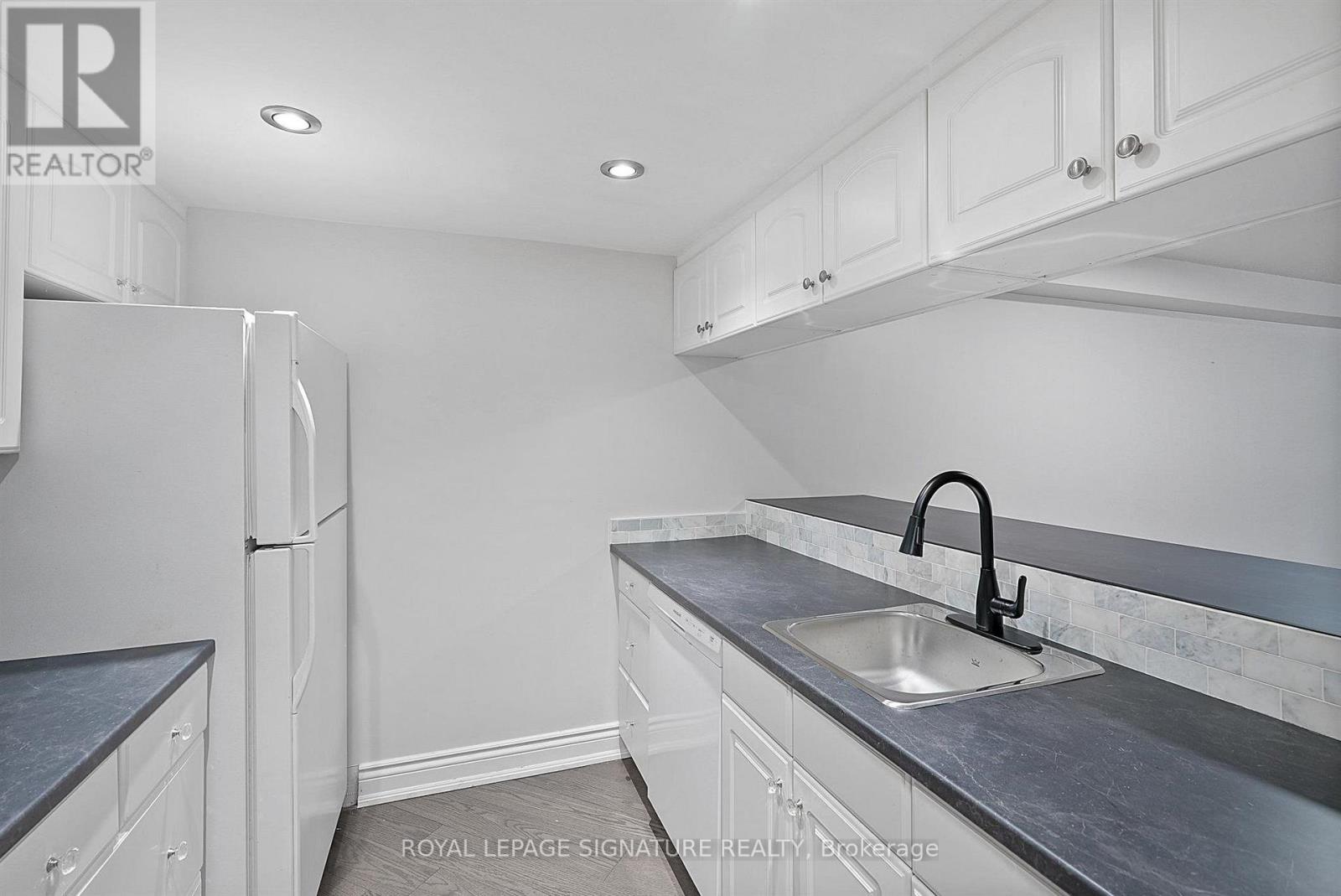 #101 2 RAYMERVILLE DRIVE - Image 18