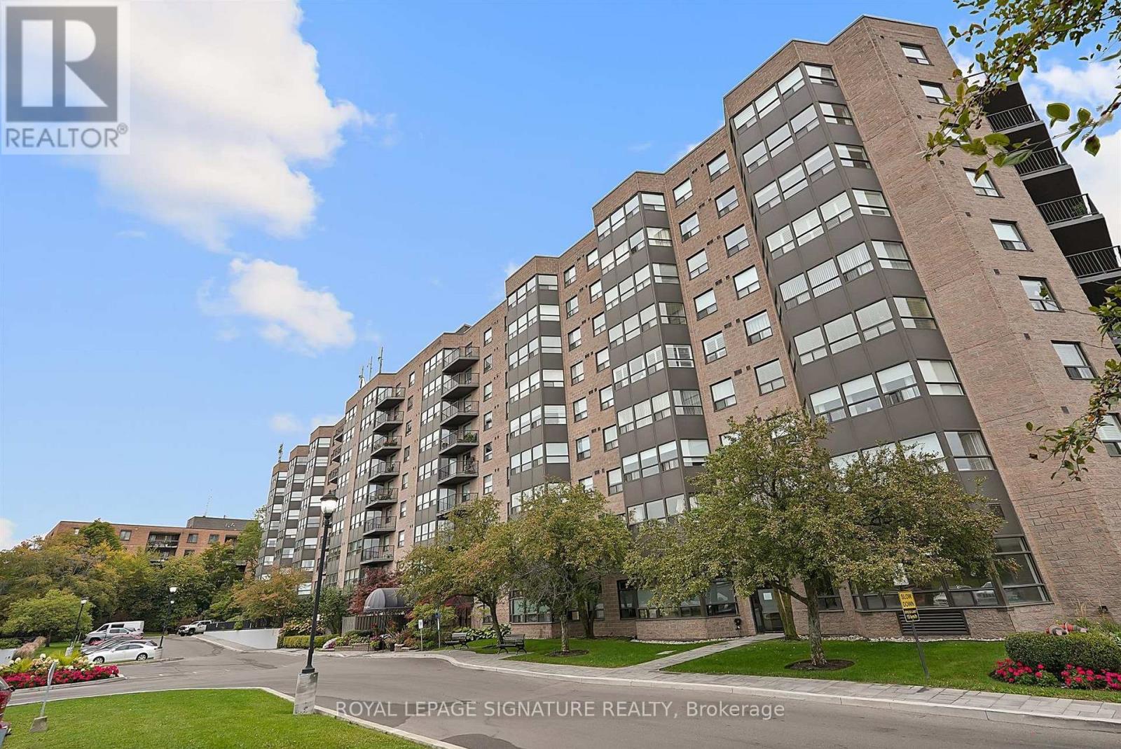 Photo of 101 - 2 RAYMERVILLE DRIVE