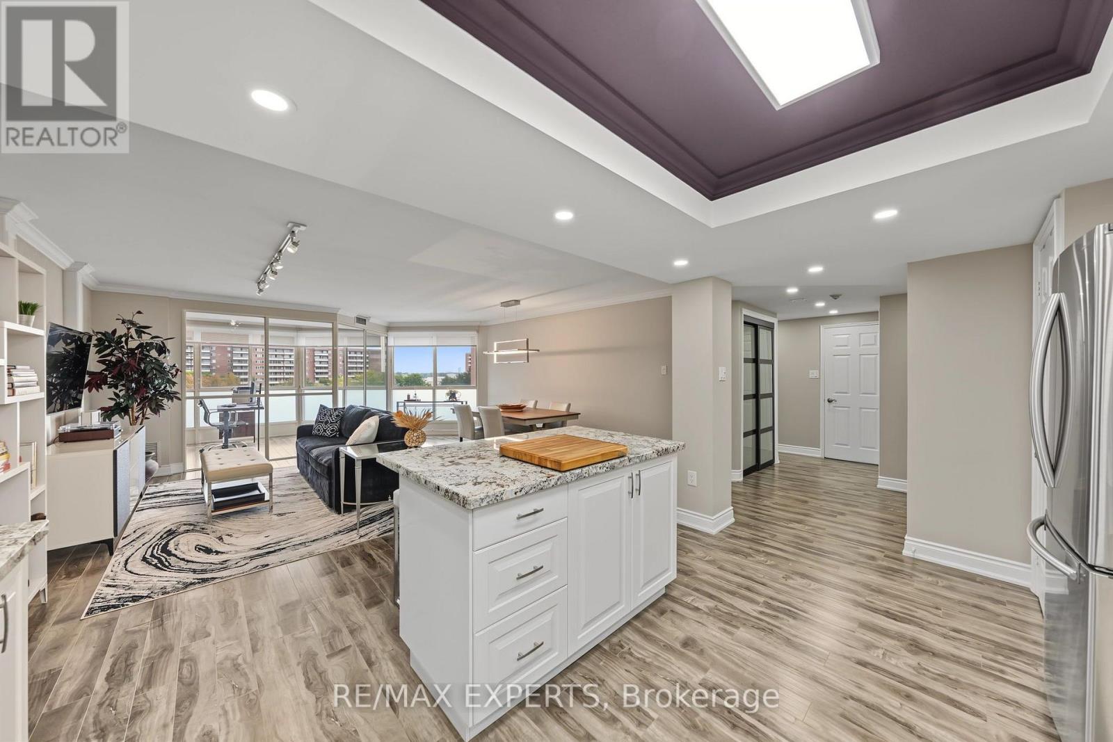 605- 5 Weldrick Road West, Richmond Hill, ON photo 11