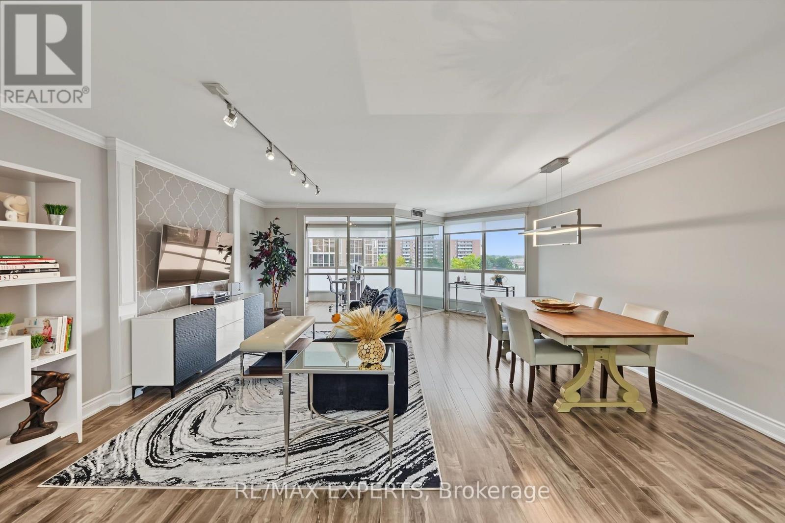 605- 5 Weldrick Road West, Richmond Hill, ON photo 12
