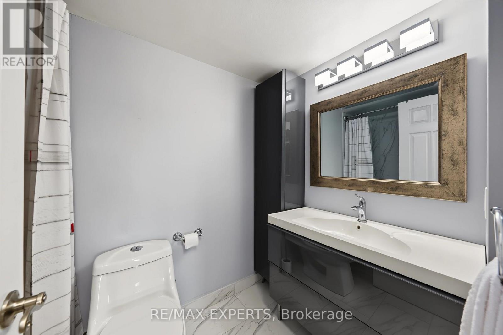 #605 5 WELDRICK ROAD W - 31