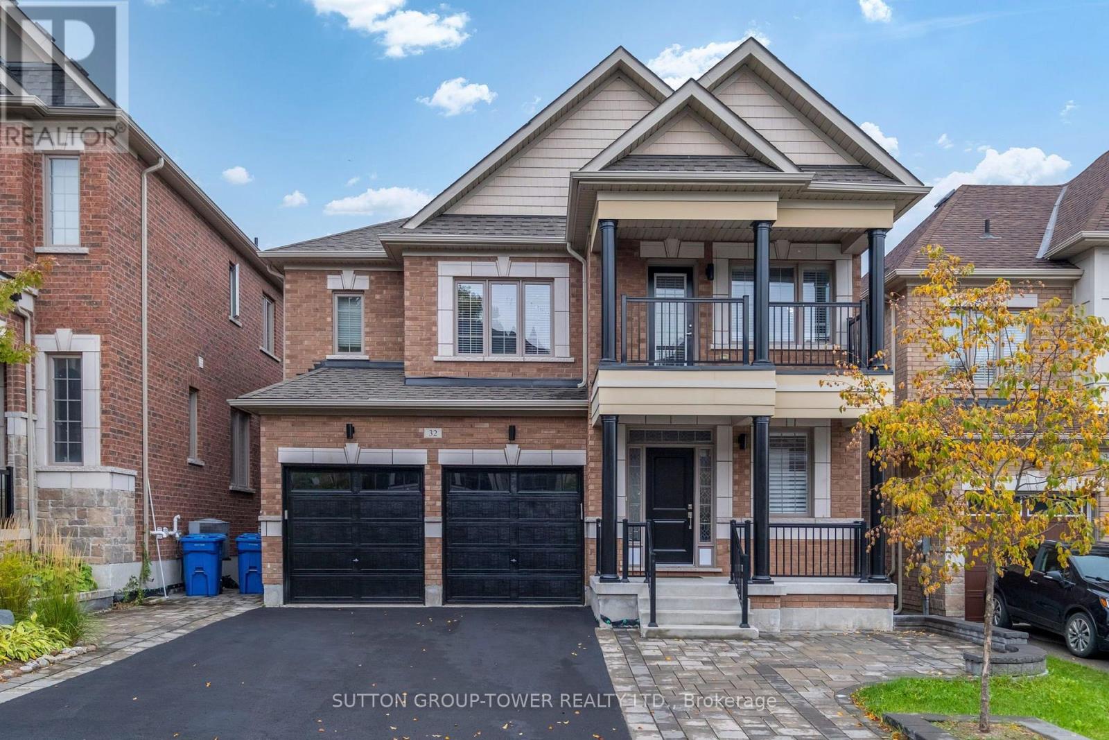 32 Cyprus Glen, East Gwillimbury, ON