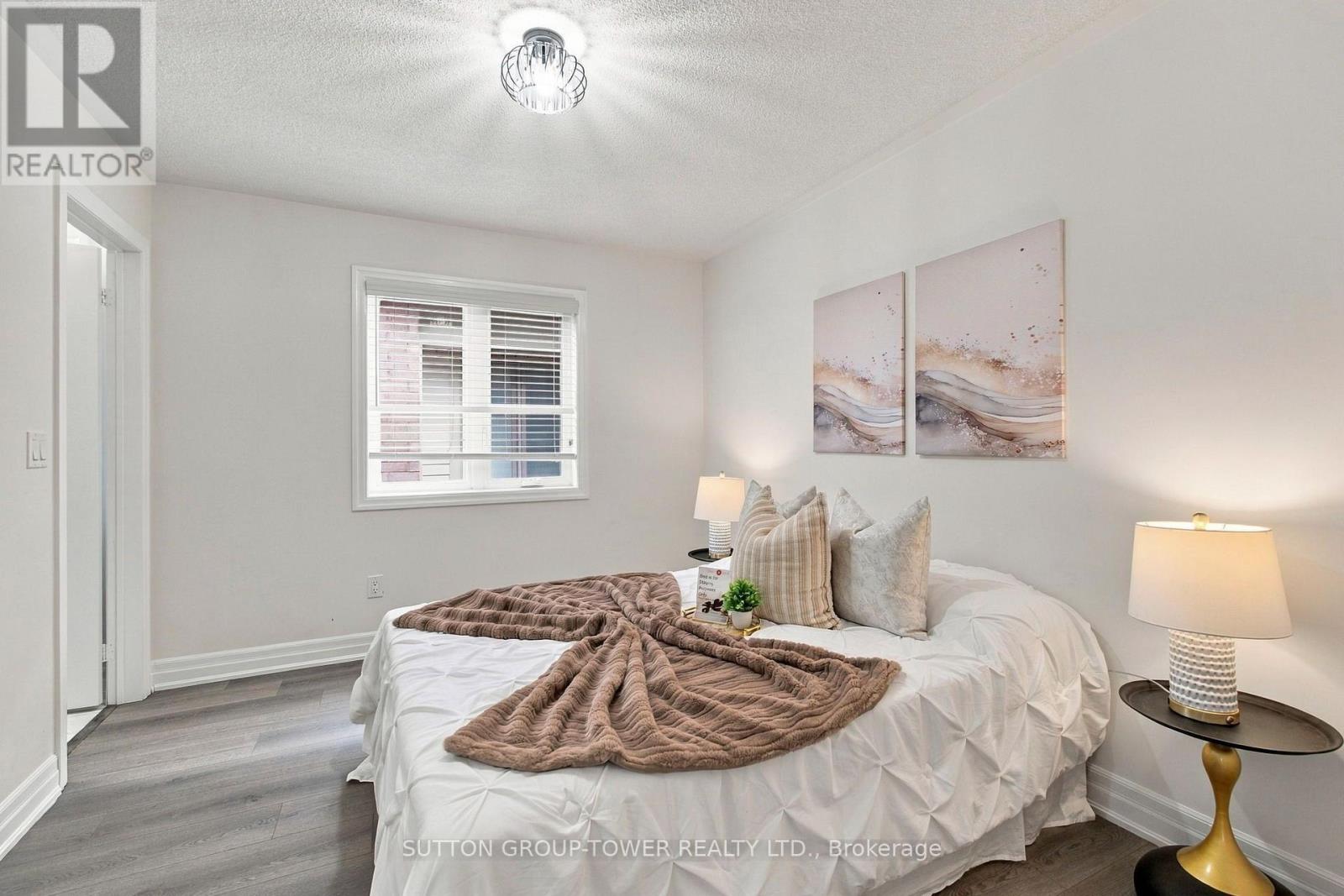 32 CYPRUS GLEN - Image 25