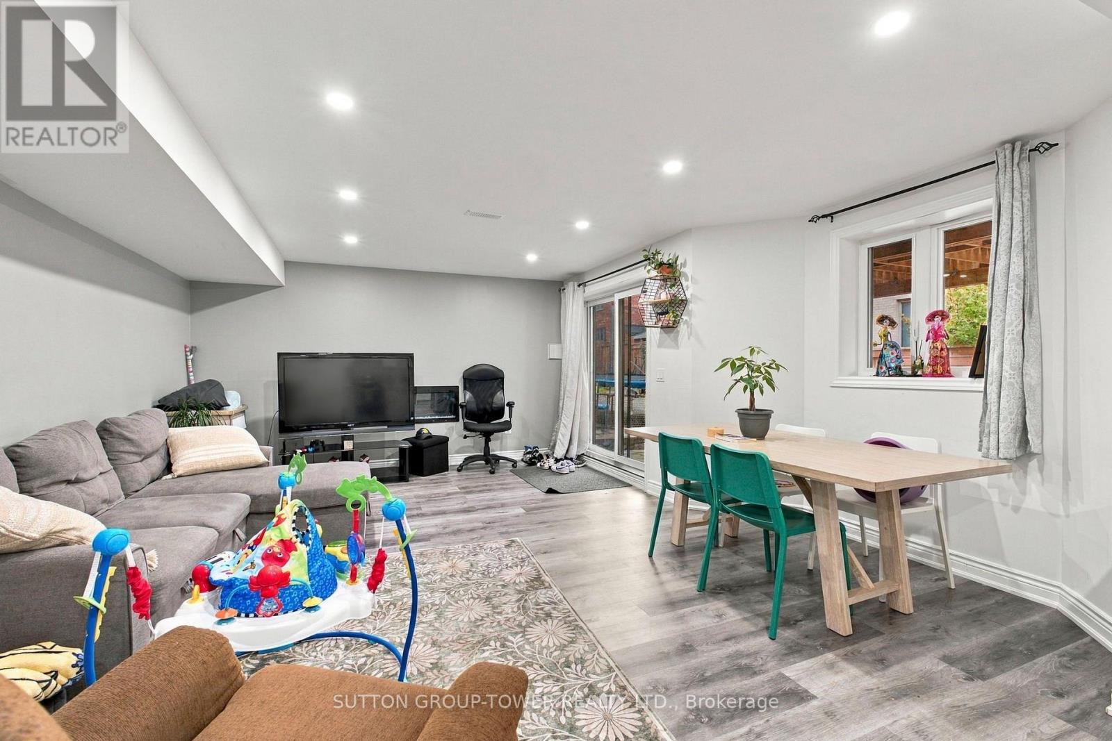 32 CYPRUS GLEN - Image 35