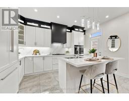 Loft - 32 Cyprus Glen, East Gwillimbury, ON L9N0S8 Photo 15