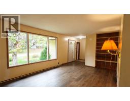 Primary Bedroom - 610 7th Avenue, Montrose, BC V0G1P0 Photo 9