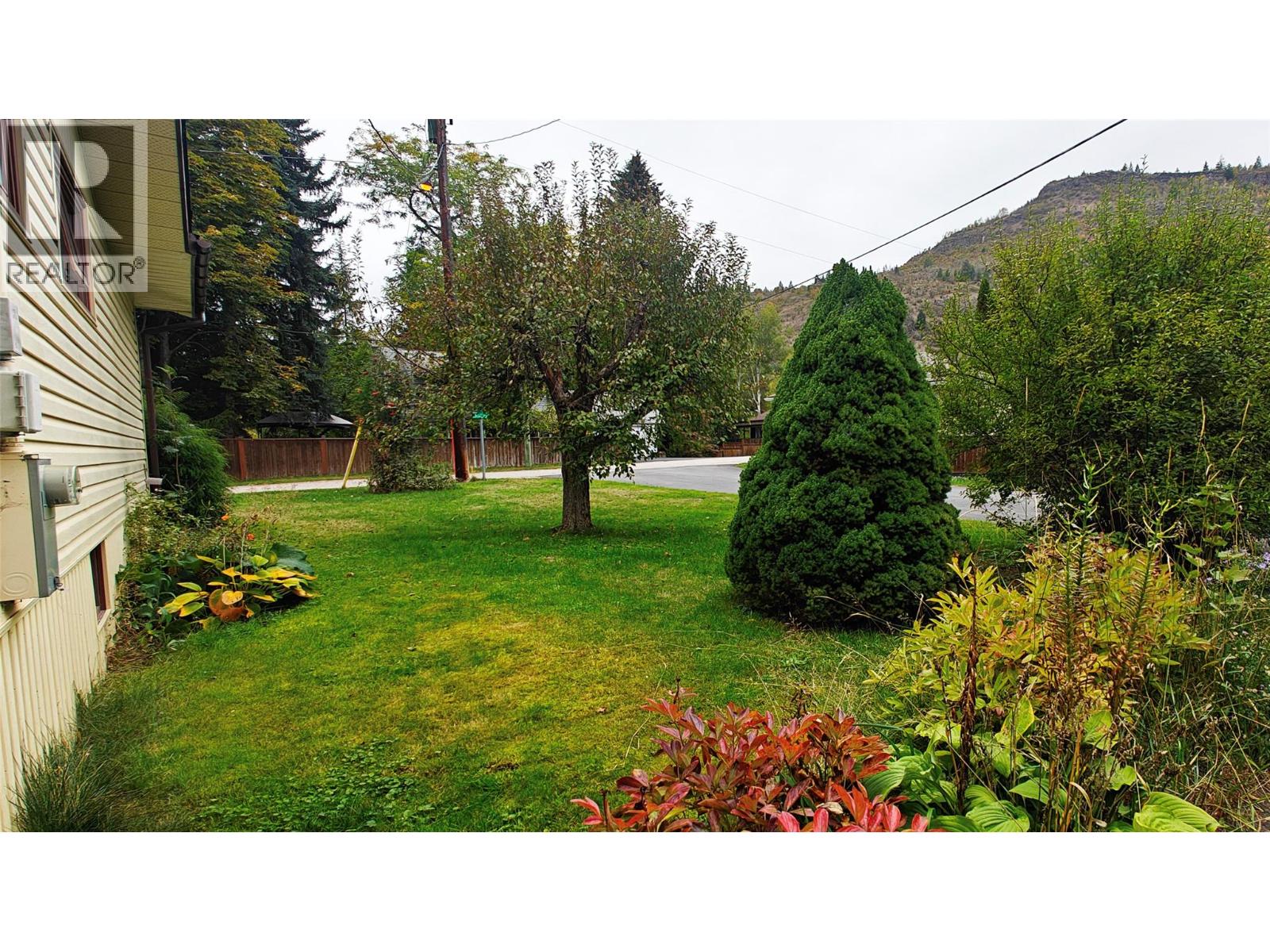 610 7th Avenue - 8