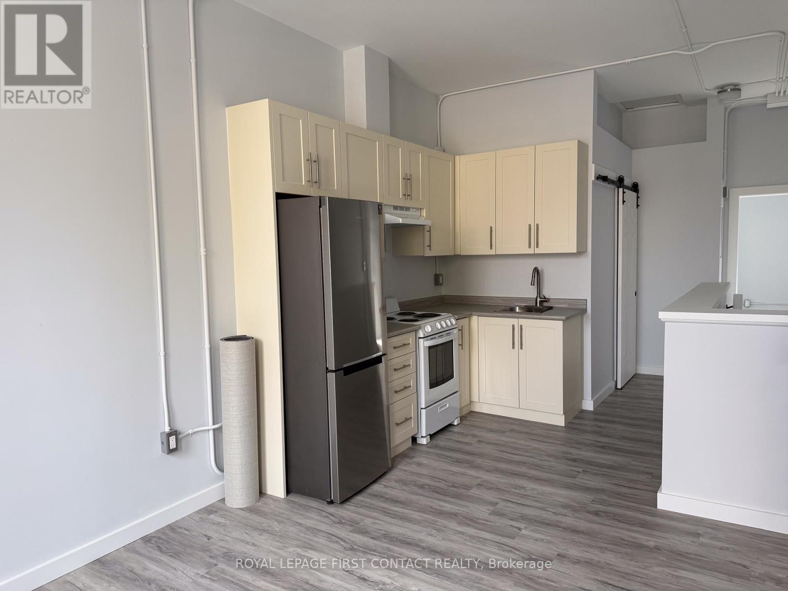 A-23 Peter Street, Orillia photo 8