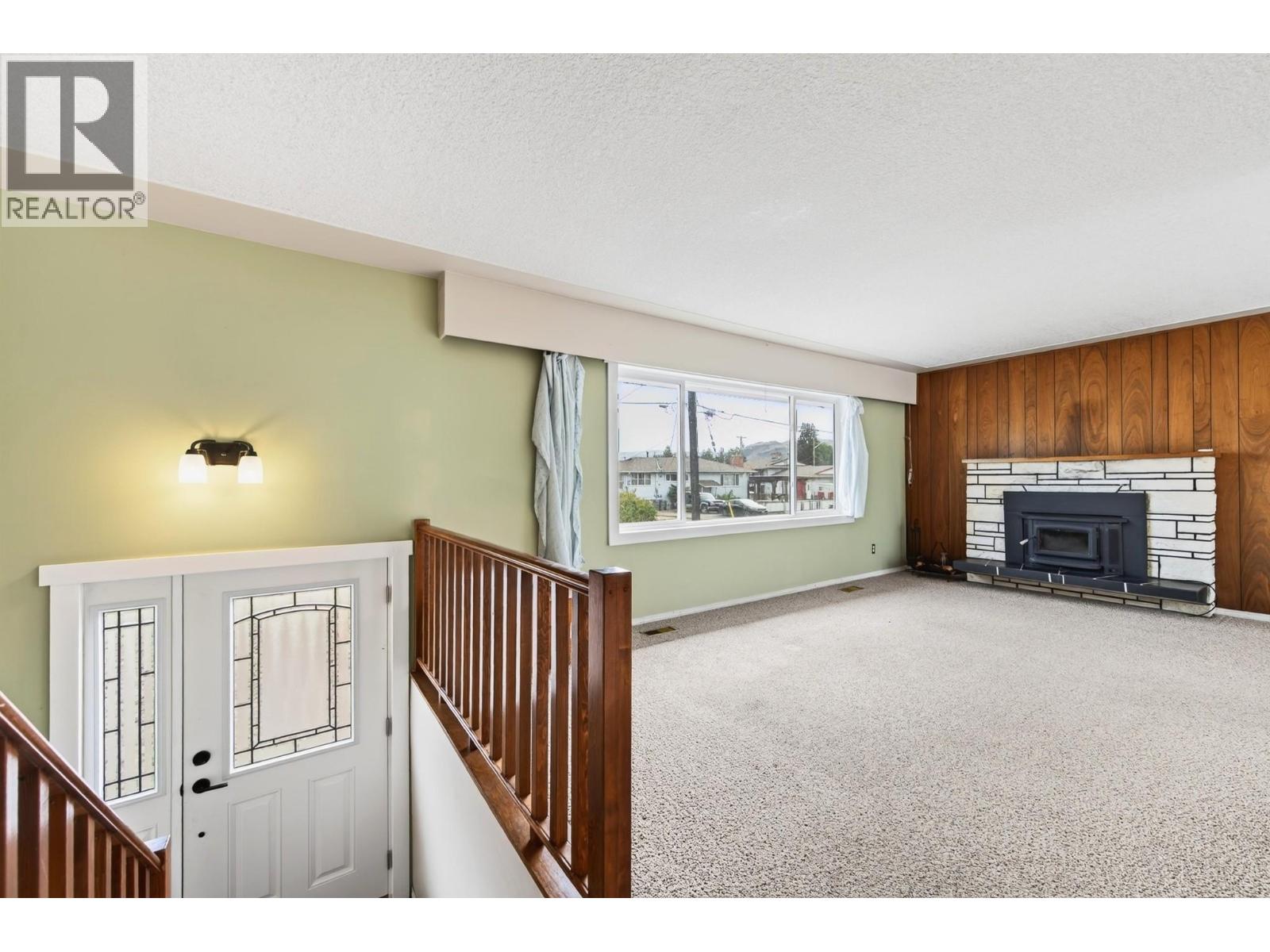 828 MCBRIDE Street - 5