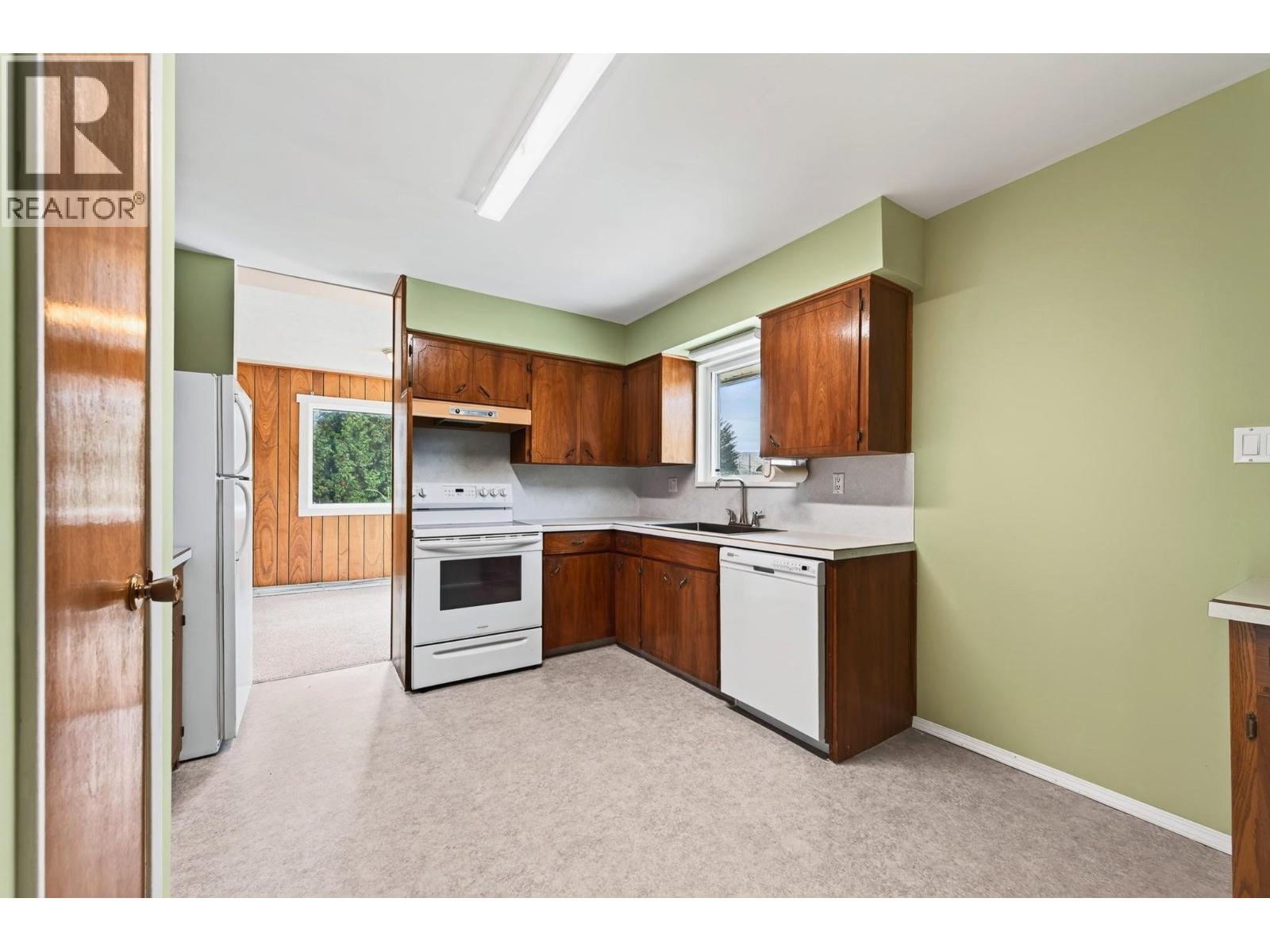 828 MCBRIDE Street - 10