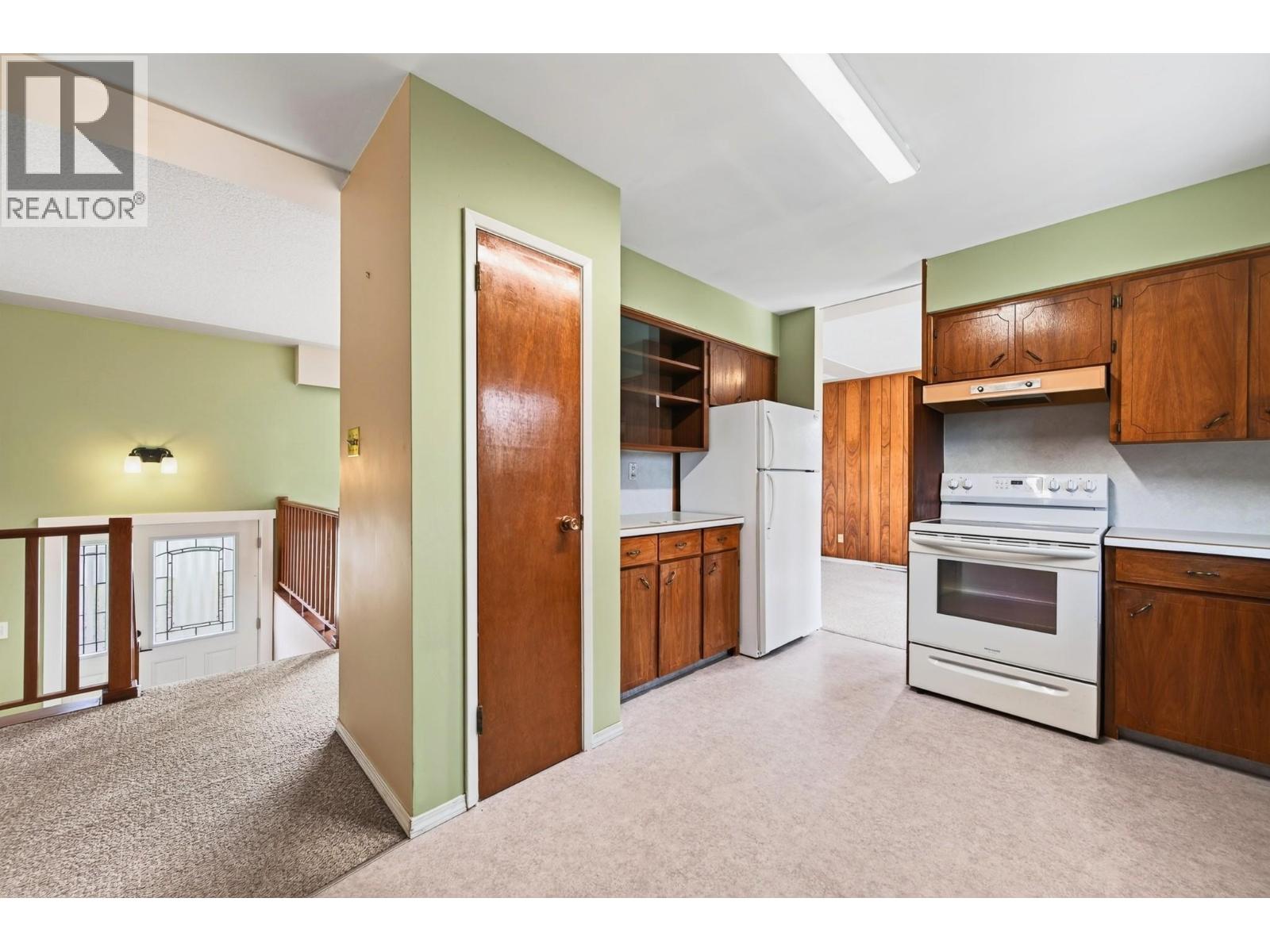 828 MCBRIDE Street - 11