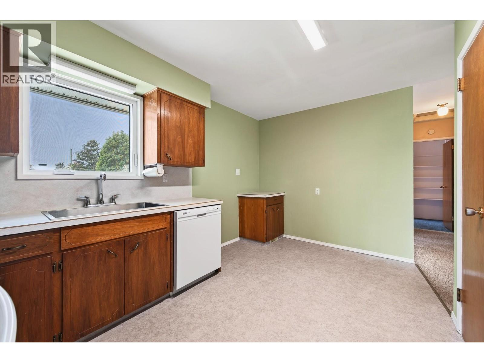 828 MCBRIDE Street - Image 13