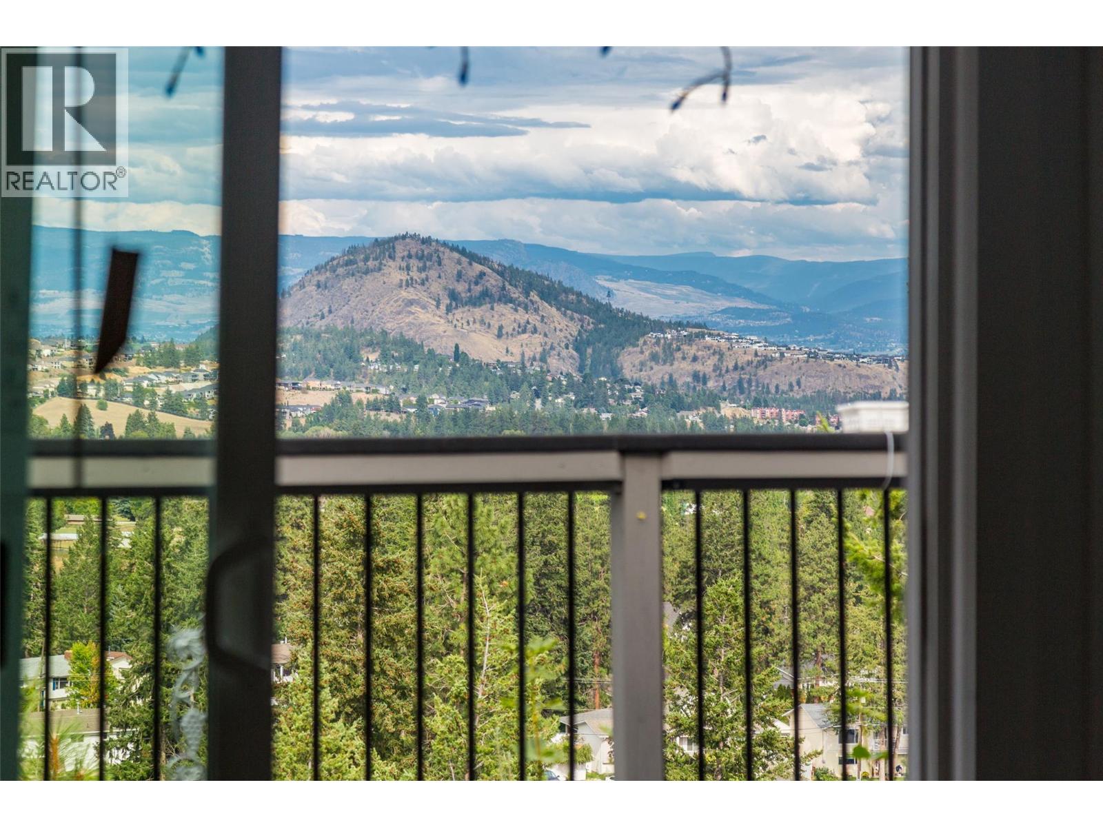  3273 McLeod Road, West Kelowna