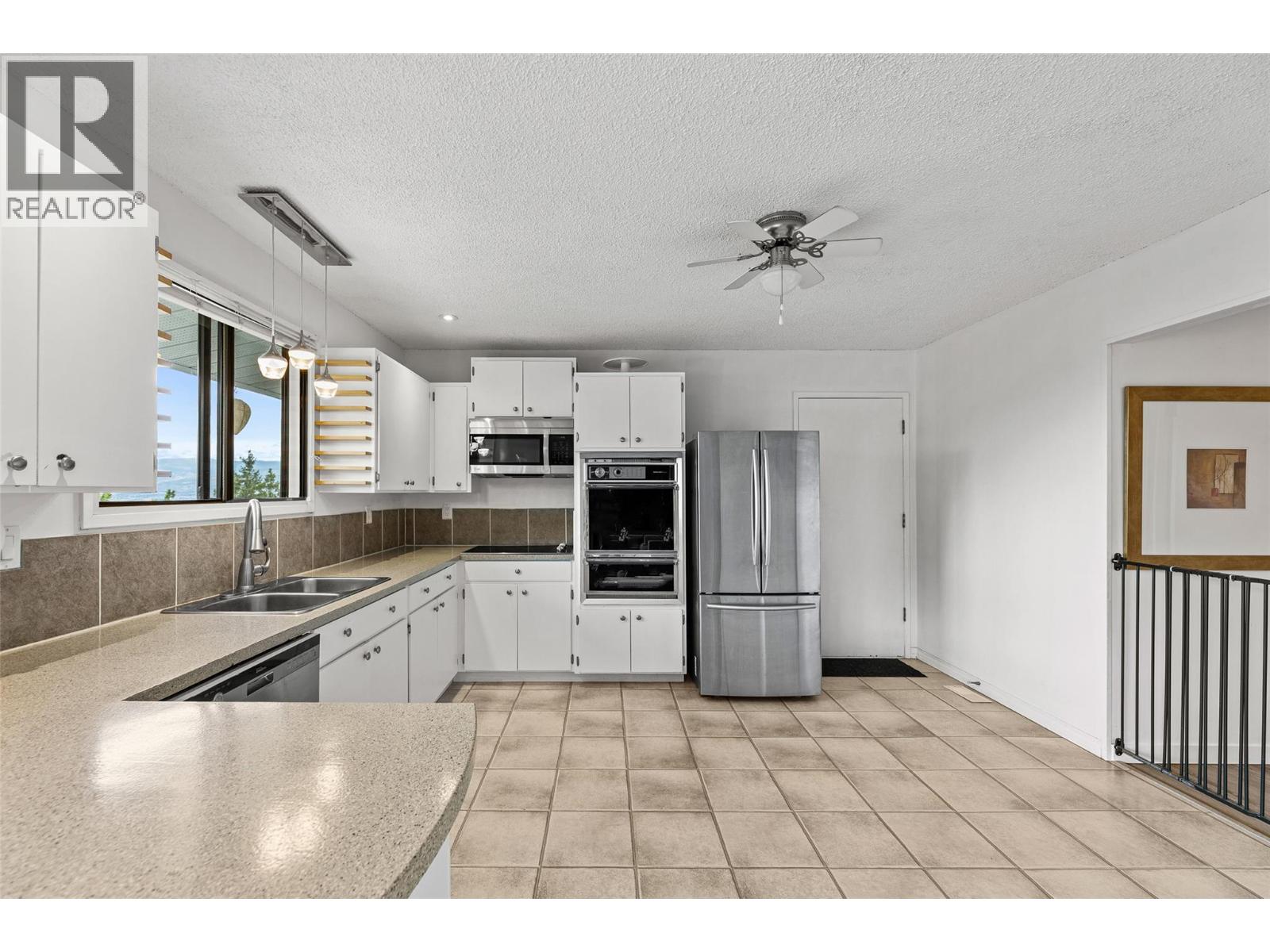  3273 McLeod Road, West Kelowna