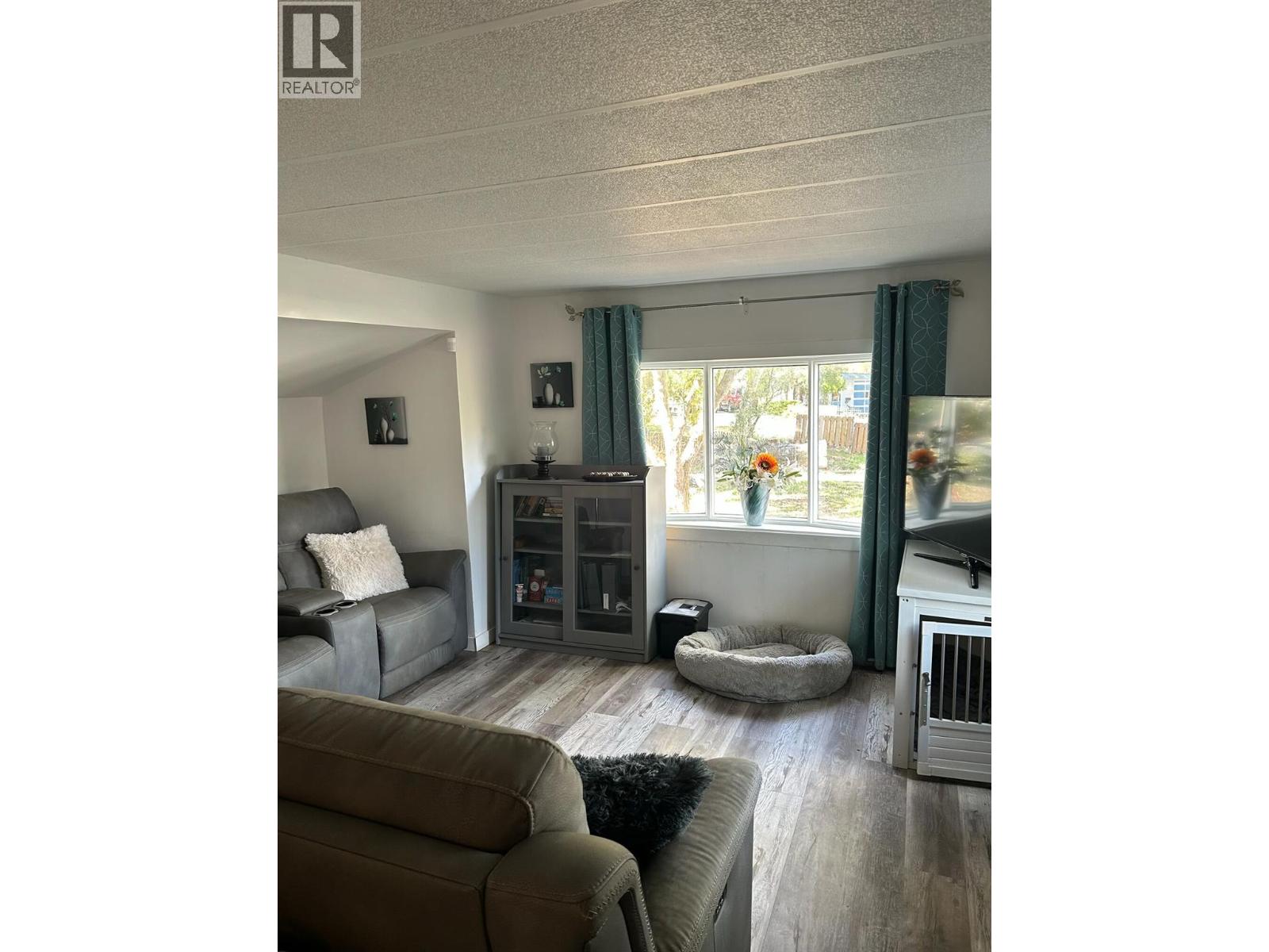 5317 Freda Avenue - 4